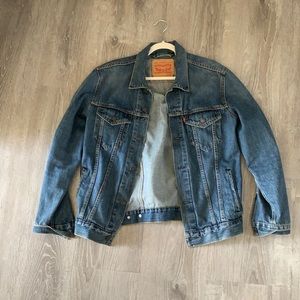 Levi’s men’s medium Jean jacket